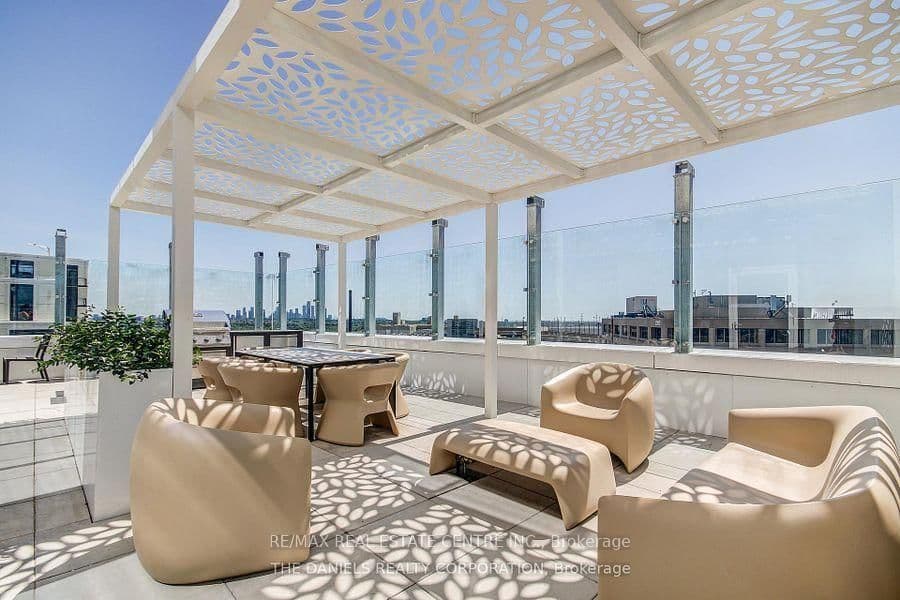 2485 Eglinton Avenue W, Unit 906 thumbnail 19
