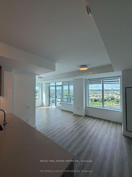 2485 Eglinton Avenue W, Unit 906 thumbnail 5
