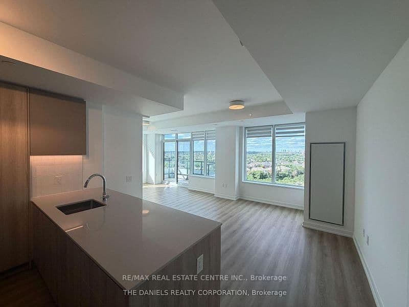 2485 Eglinton Avenue W, Unit 906 thumbnail 6