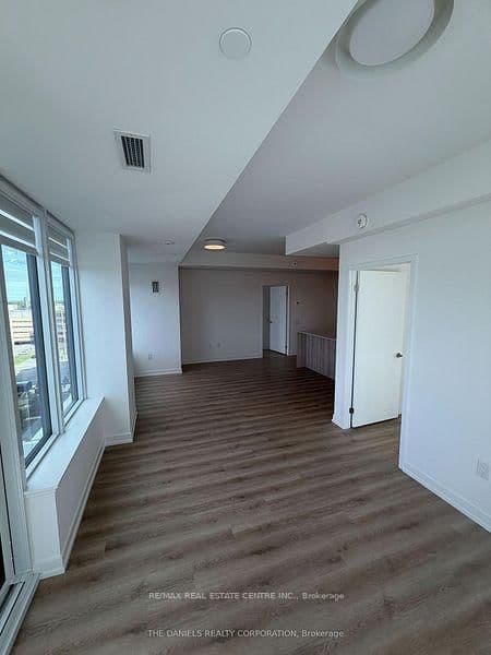2485 Eglinton Avenue W, Unit 906 thumbnail 7