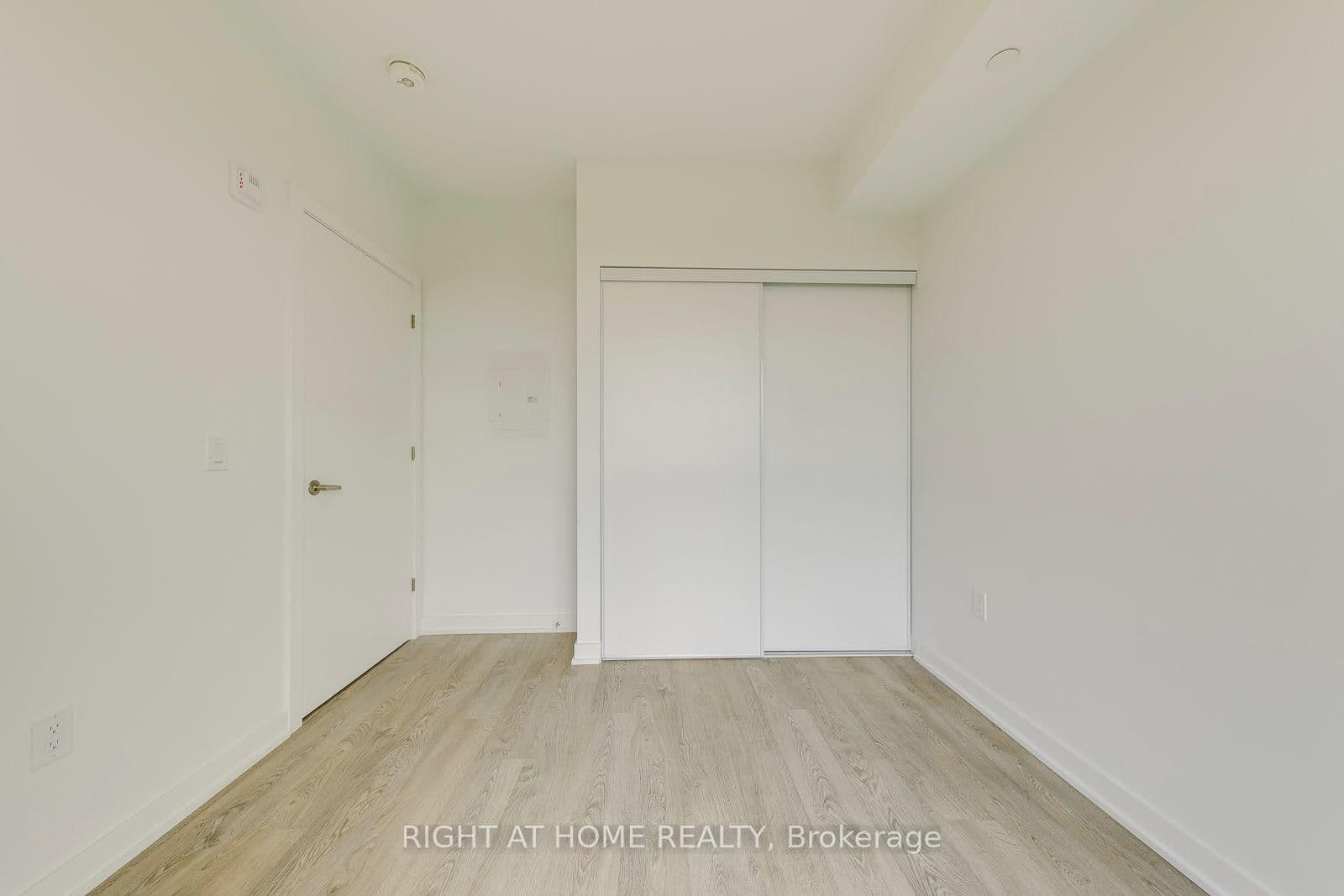 740 Whitlock Avenue, Unit 602 thumbnail 12