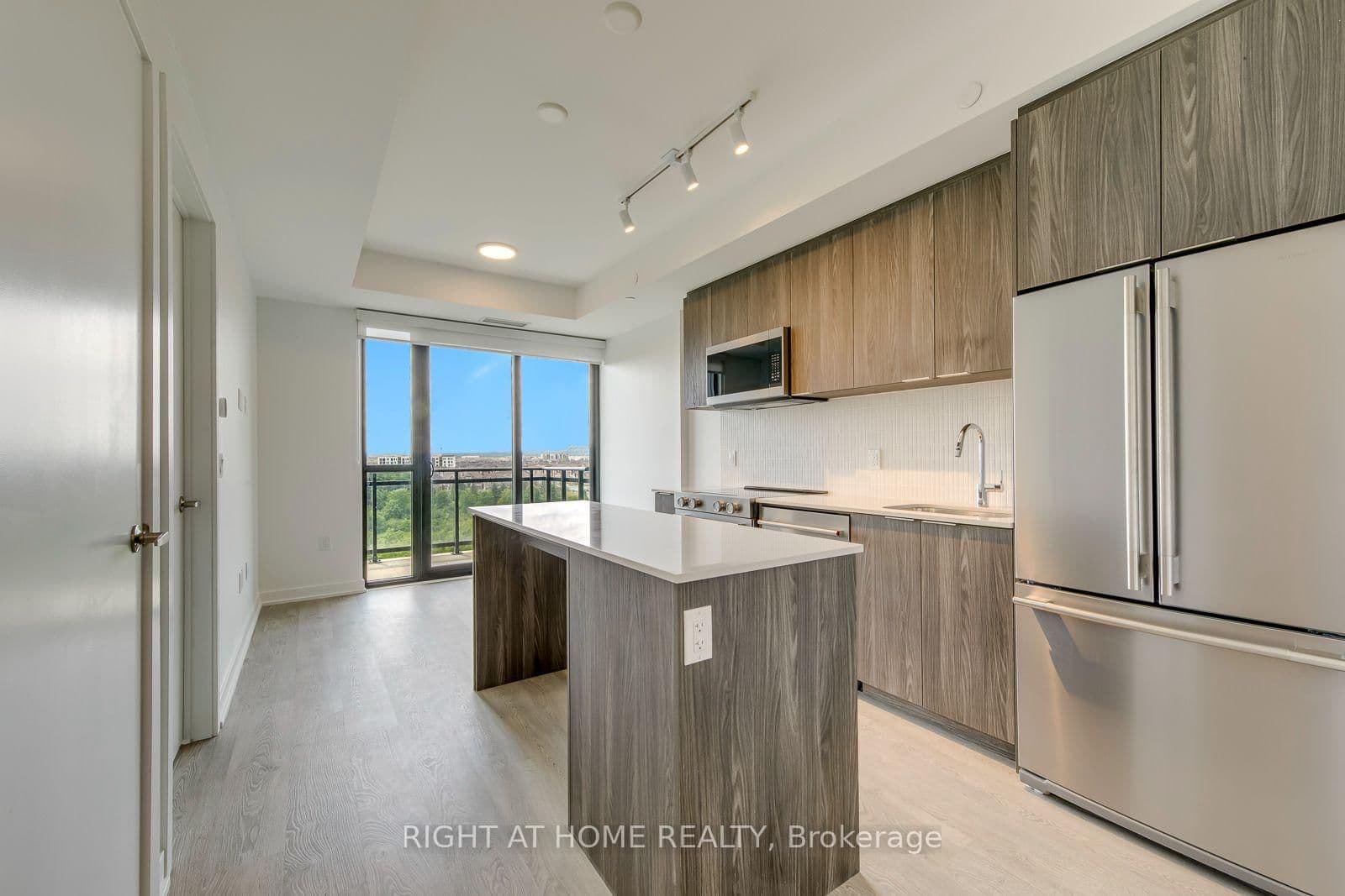 740 Whitlock Avenue, Unit 602 thumbnail 4