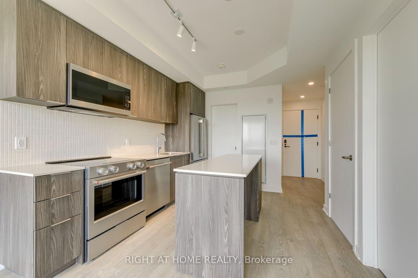 740 Whitlock Avenue, Unit 602 thumbnail 6