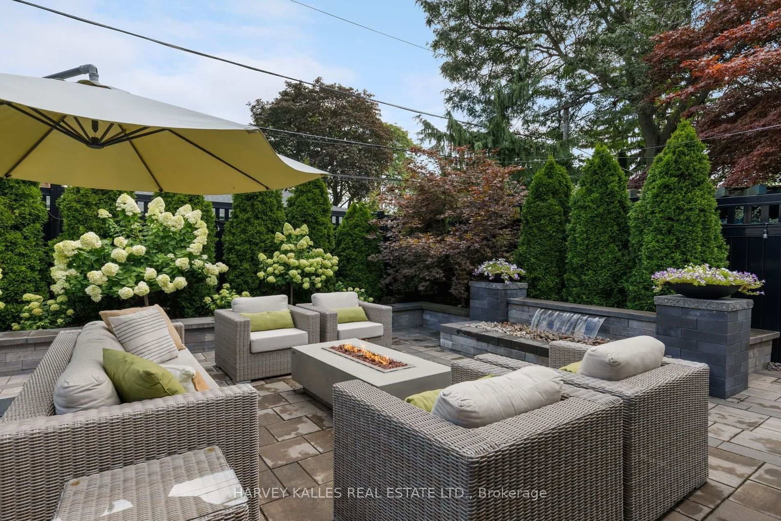 75 Markland Drive thumbnail 10