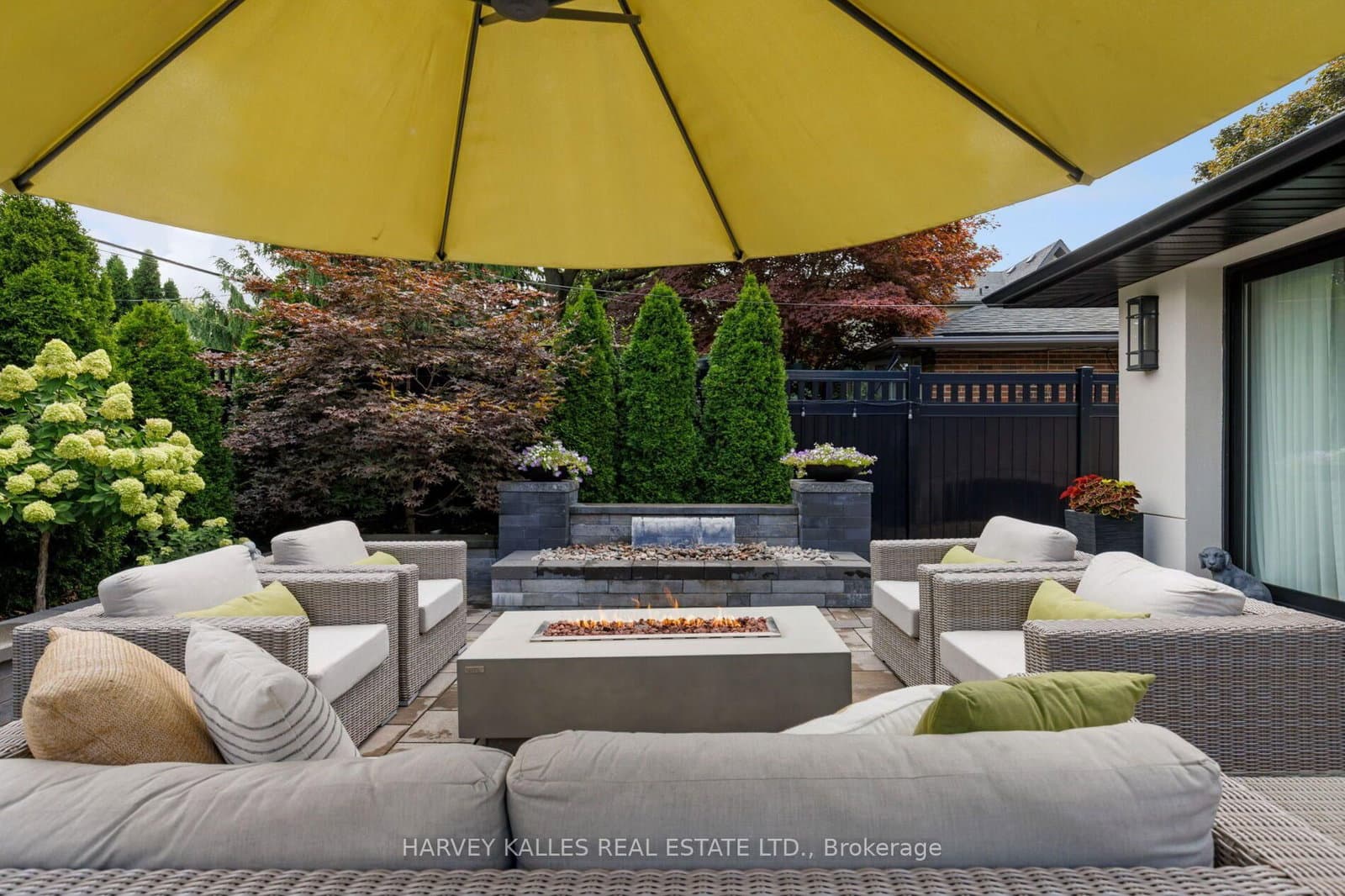 75 Markland Drive thumbnail 11