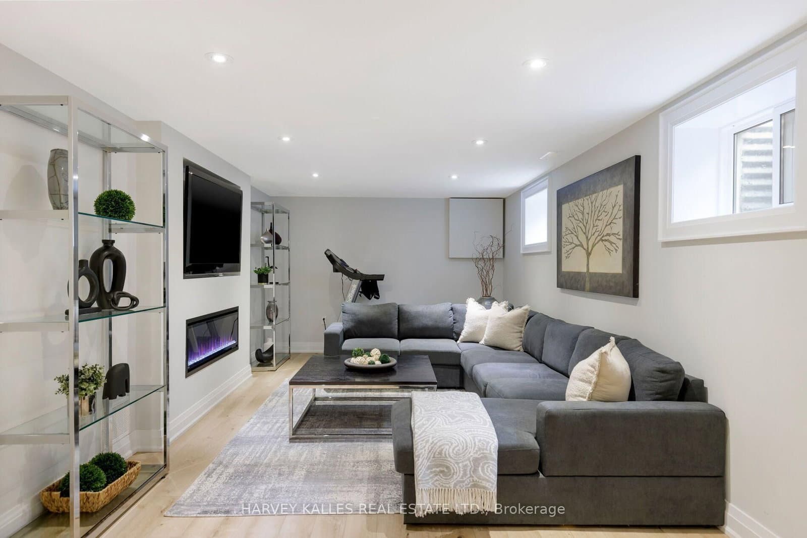 75 Markland Drive thumbnail 35