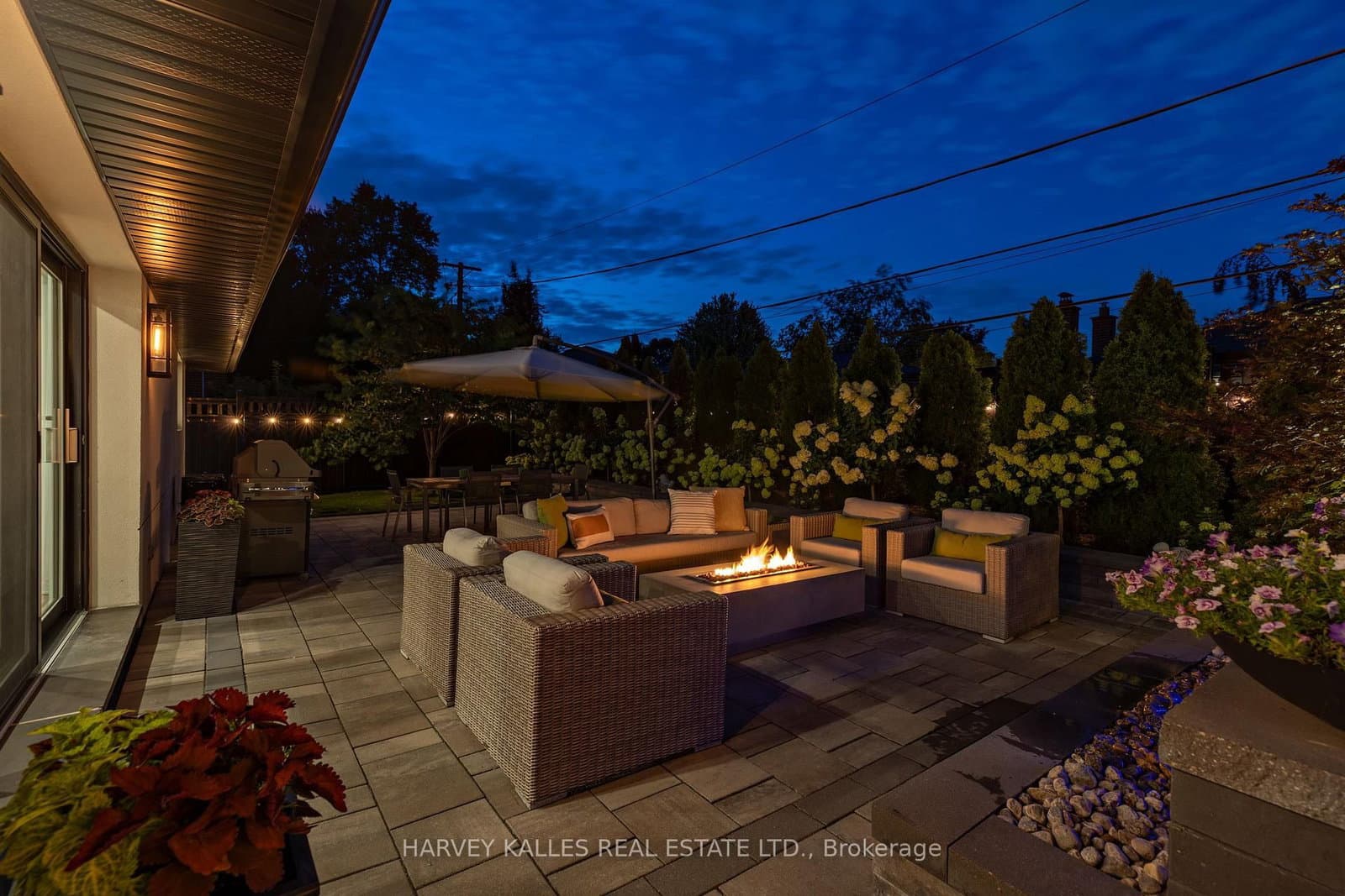 75 Markland Drive thumbnail 4