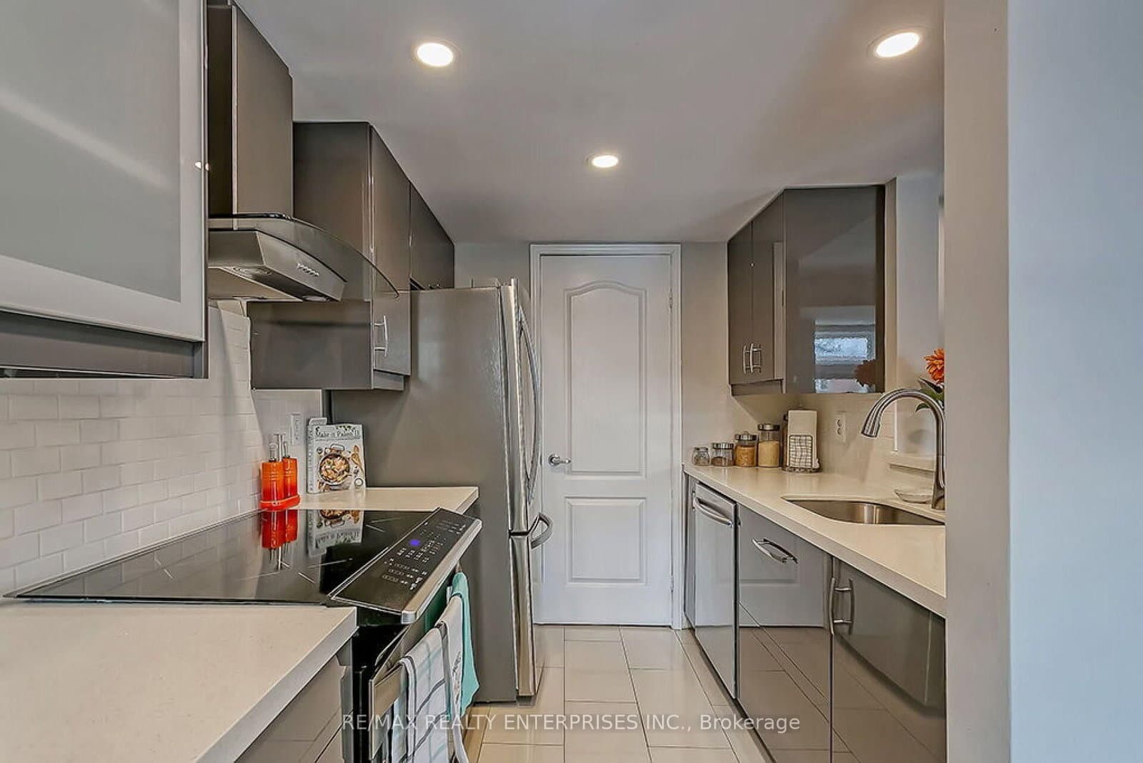 2386 Munn's Avenue, Unit Unit E thumbnail 6