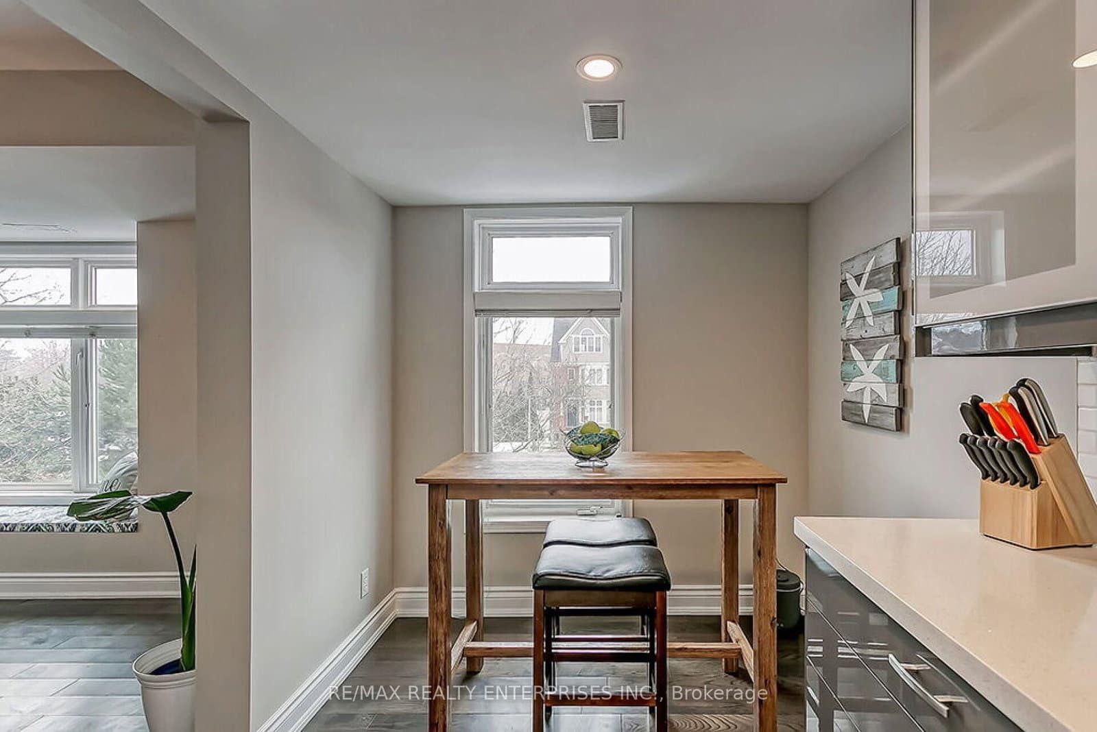 2386 Munn's Avenue, Unit Unit E thumbnail 8