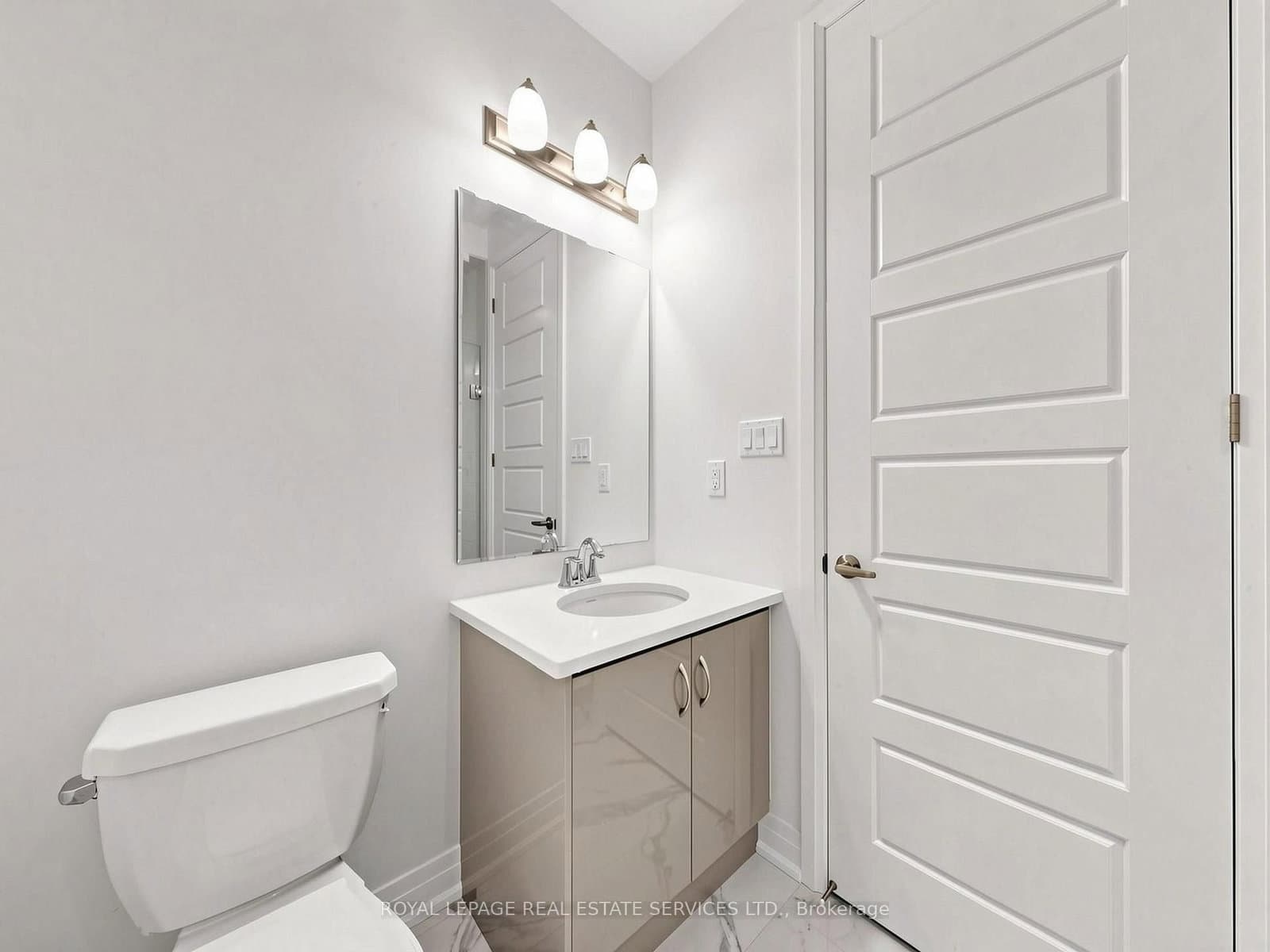 1340 Aymond Crescent thumbnail 31
