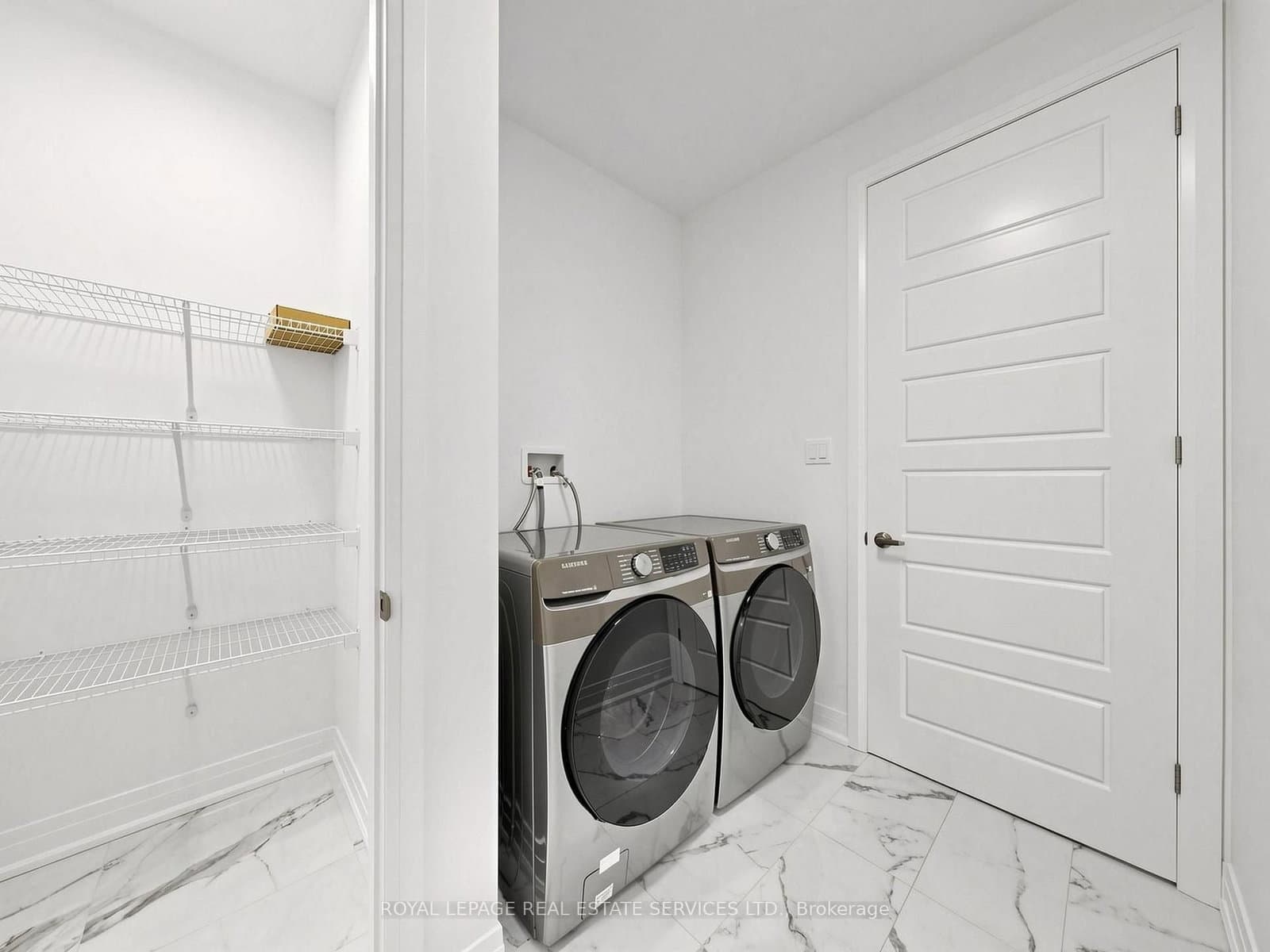 1340 Aymond Crescent thumbnail 37