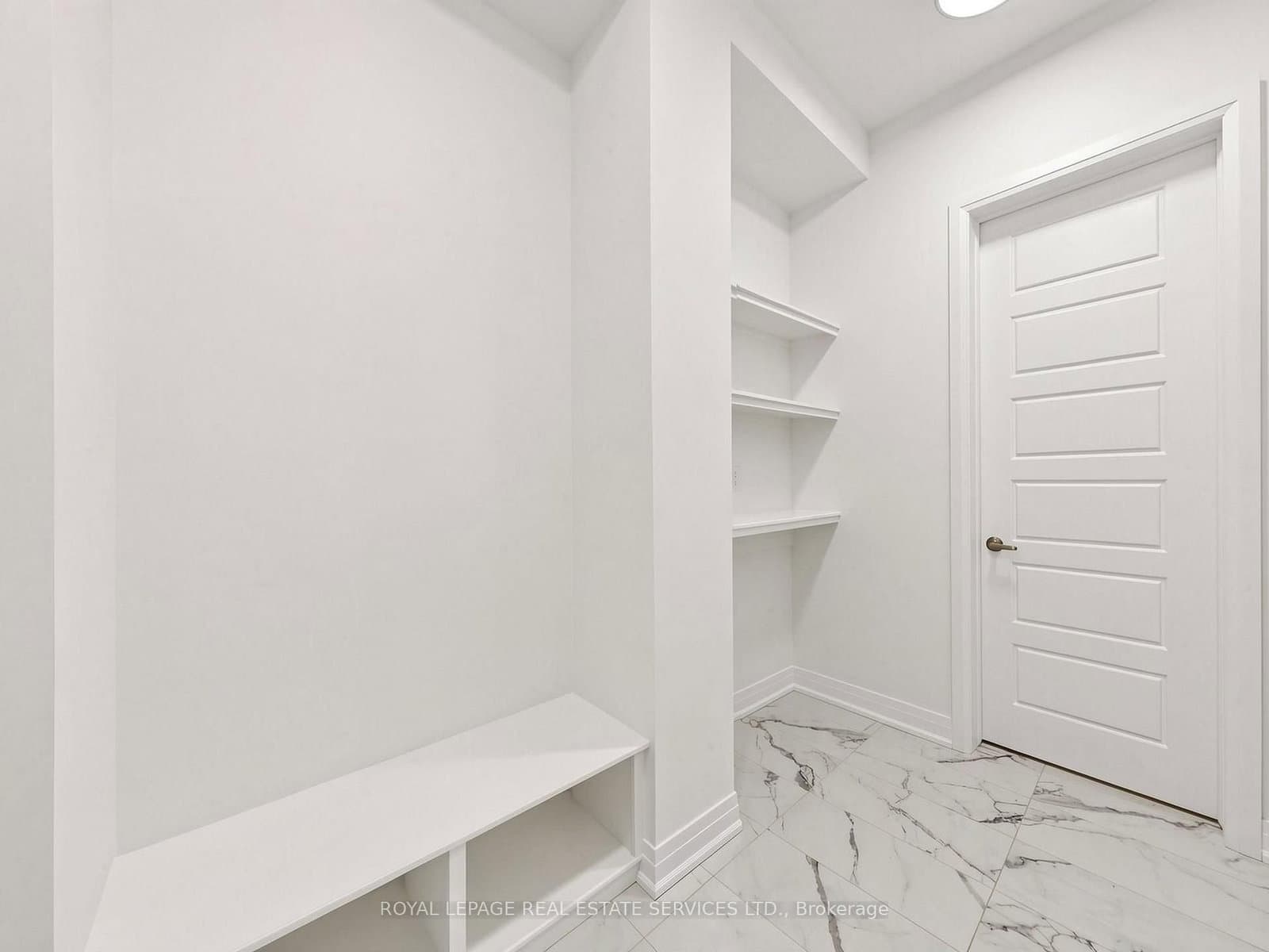 1340 Aymond Crescent thumbnail 42