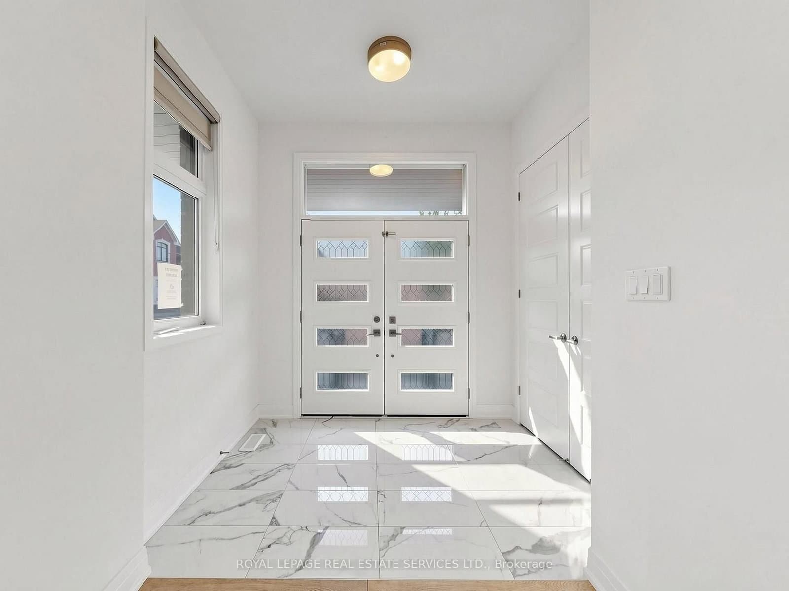 1340 Aymond Crescent thumbnail 5