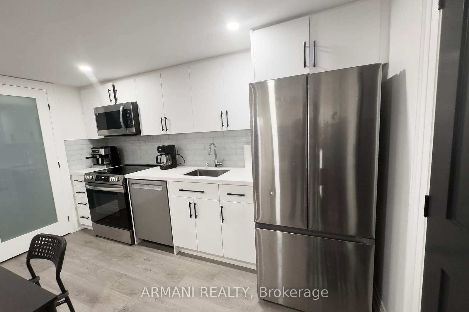 97 Cuffley Crescent N, Unit Basement thumbnail 10