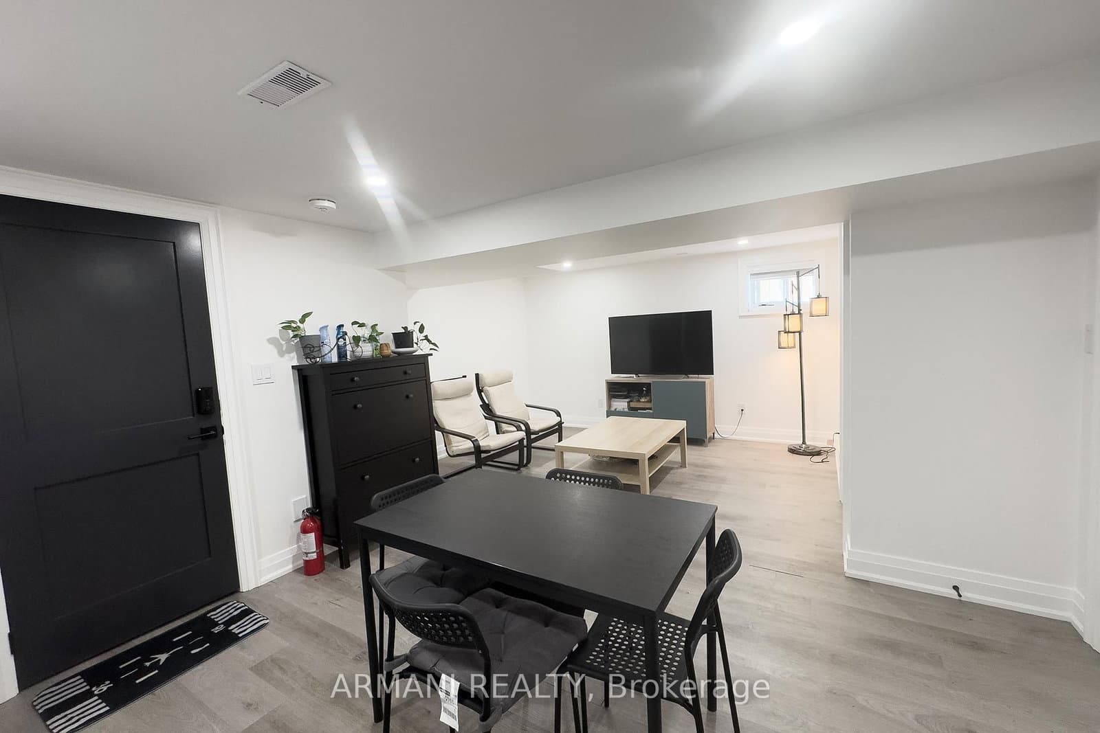 97 Cuffley Crescent N, Unit Basement thumbnail 11