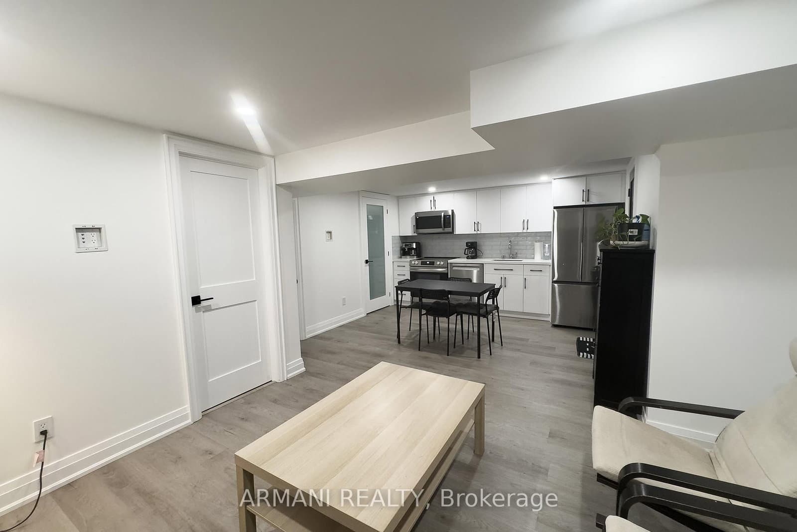 97 Cuffley Crescent N, Unit Basement thumbnail 13