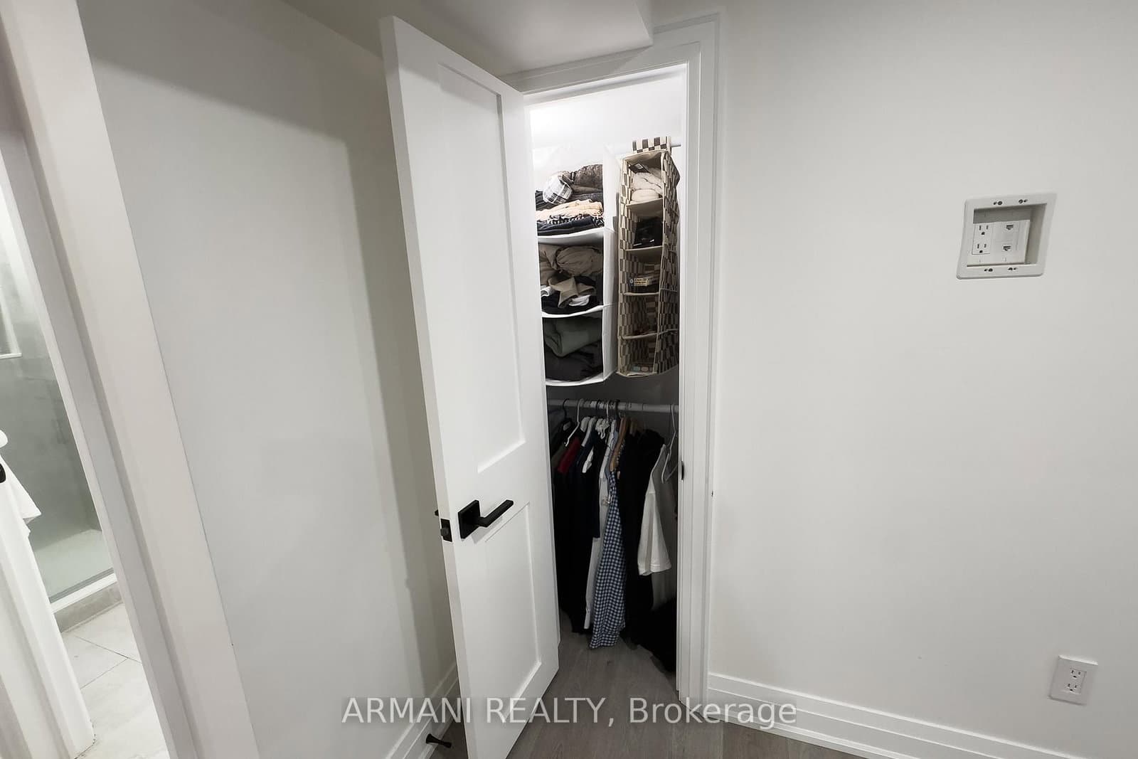 97 Cuffley Crescent N, Unit Basement thumbnail 20