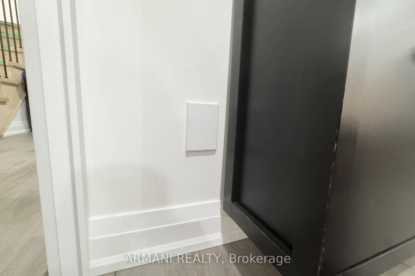 97 Cuffley Crescent N, Unit Basement thumbnail 21