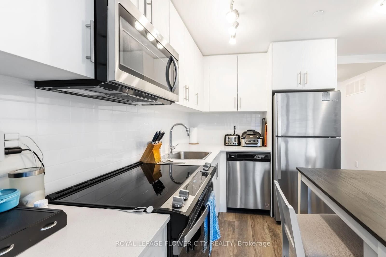 65 Attmar Drive E, Unit 269 thumbnail 19