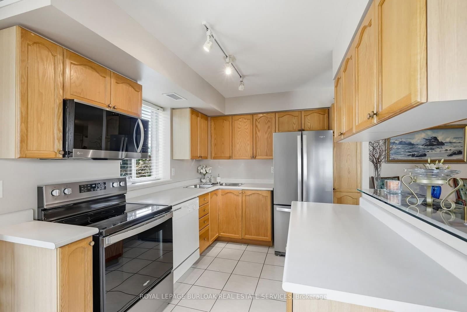 1150 Parkwest Place, Unit 301 thumbnail 12