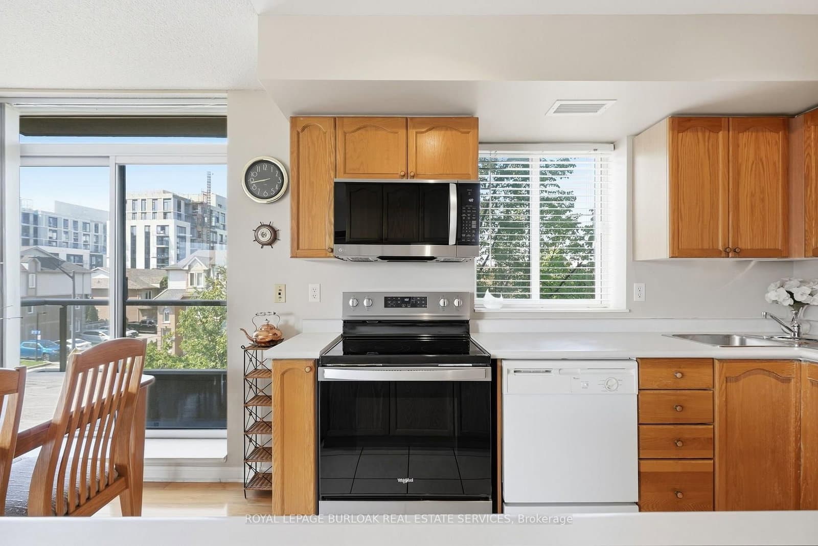 1150 Parkwest Place, Unit 301 thumbnail 13