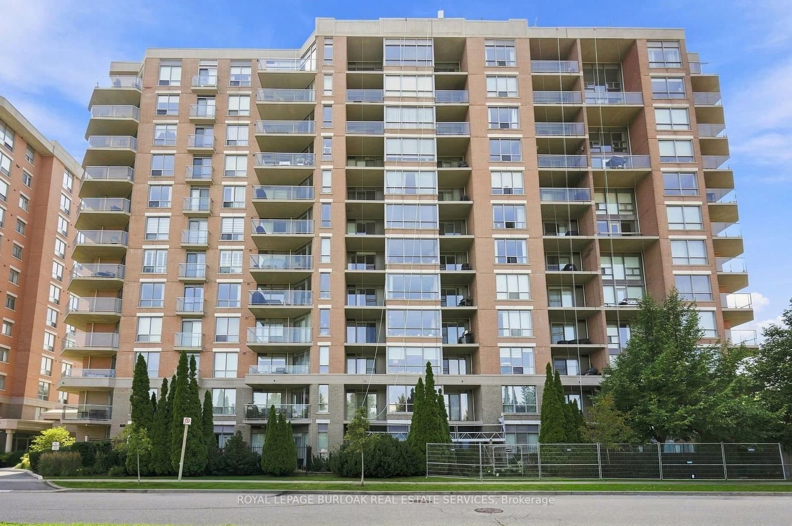 1150 Parkwest Place, Unit 301 thumbnail 2
