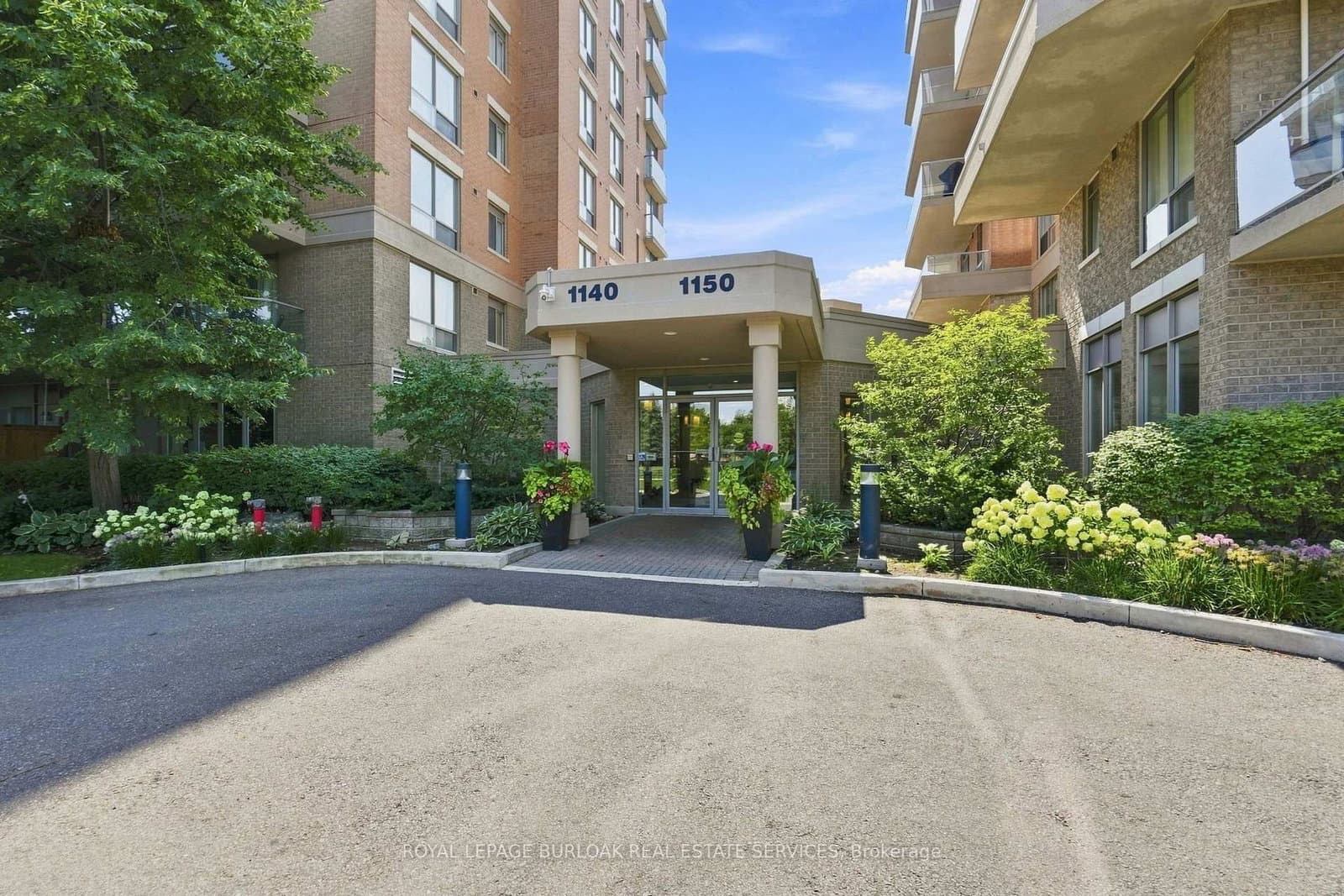 1150 Parkwest Place, Unit 301 thumbnail 3