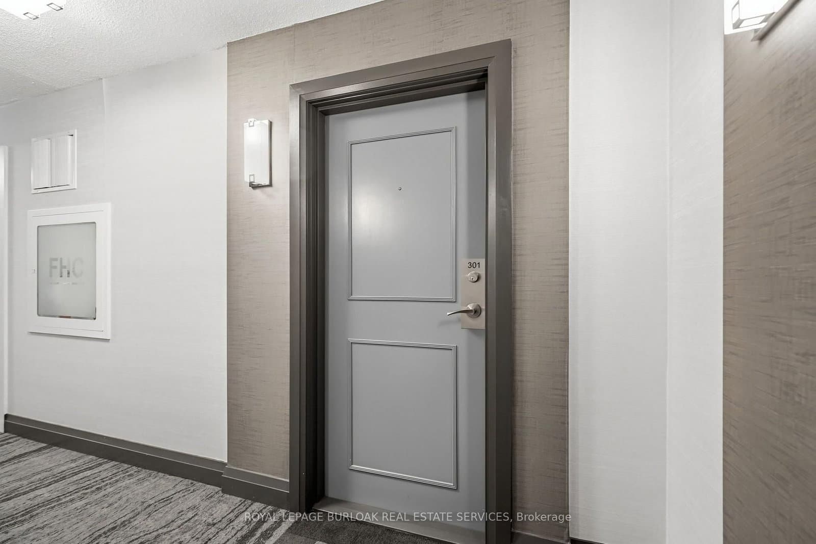 1150 Parkwest Place, Unit 301 thumbnail 4