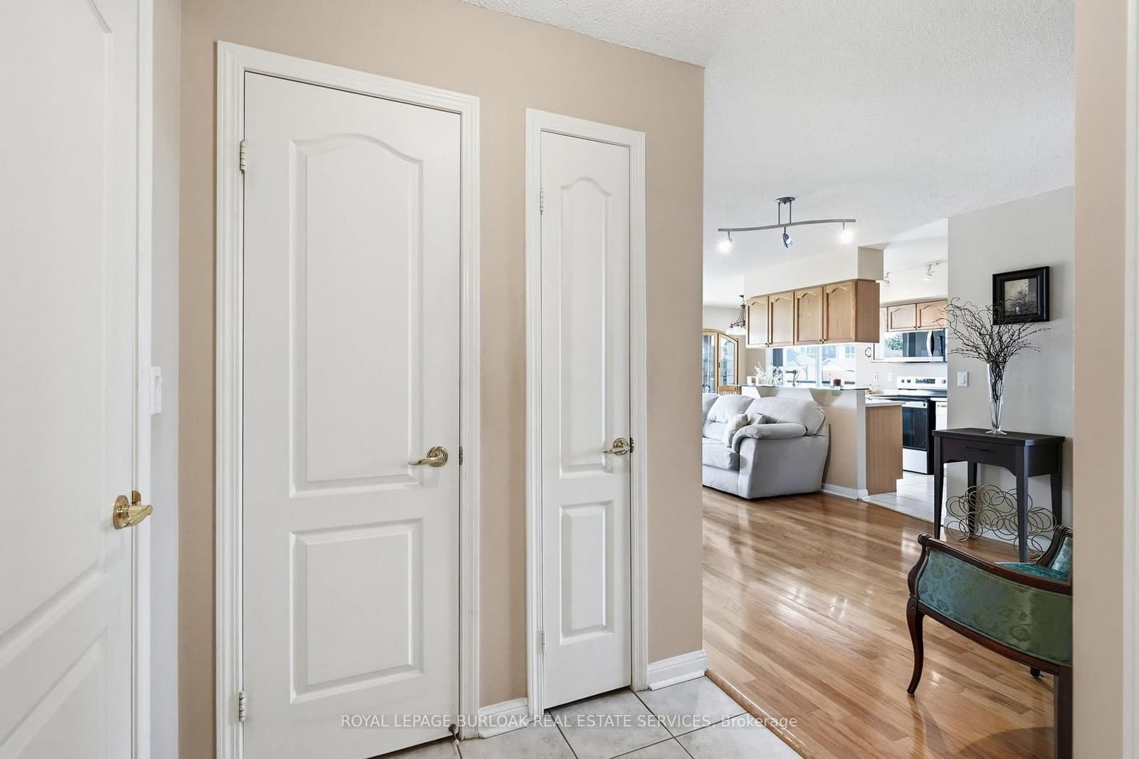 1150 Parkwest Place, Unit 301 thumbnail 5