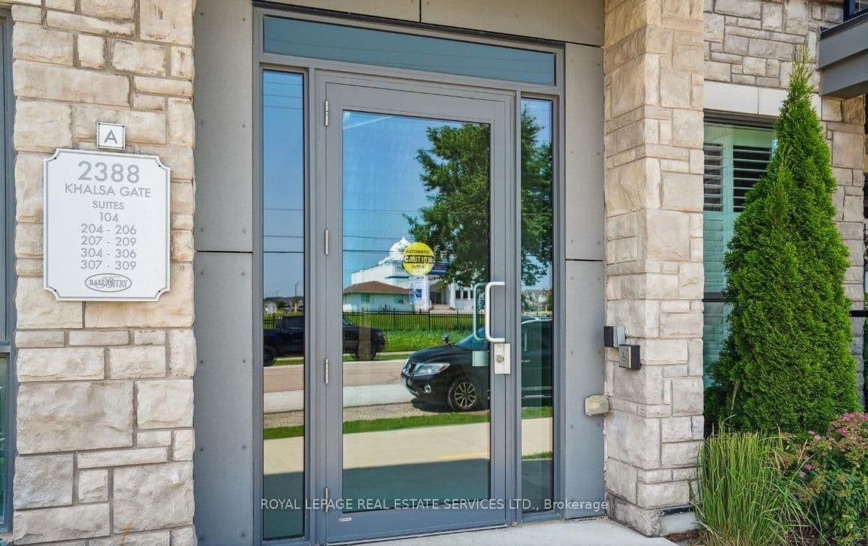 2388 Khalsa Gate, Unit 308 thumbnail 3