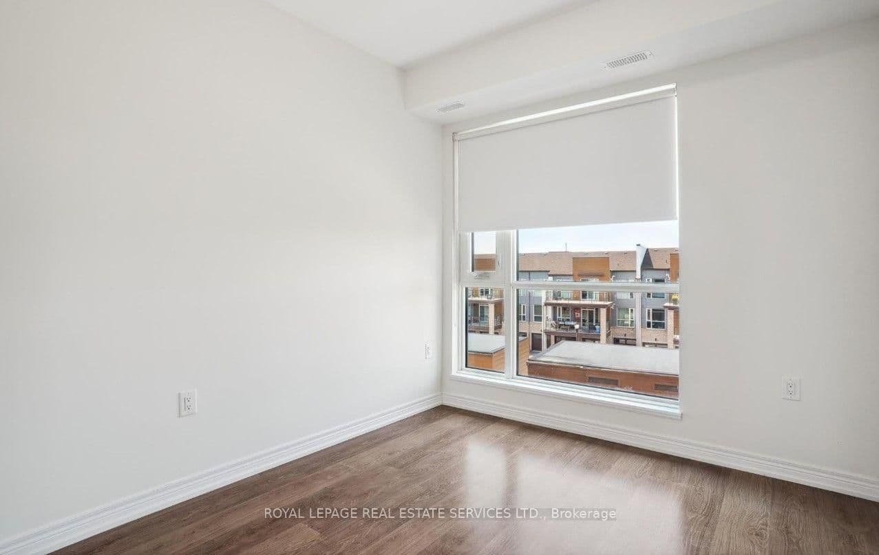 2388 Khalsa Gate, Unit 308 thumbnail 8