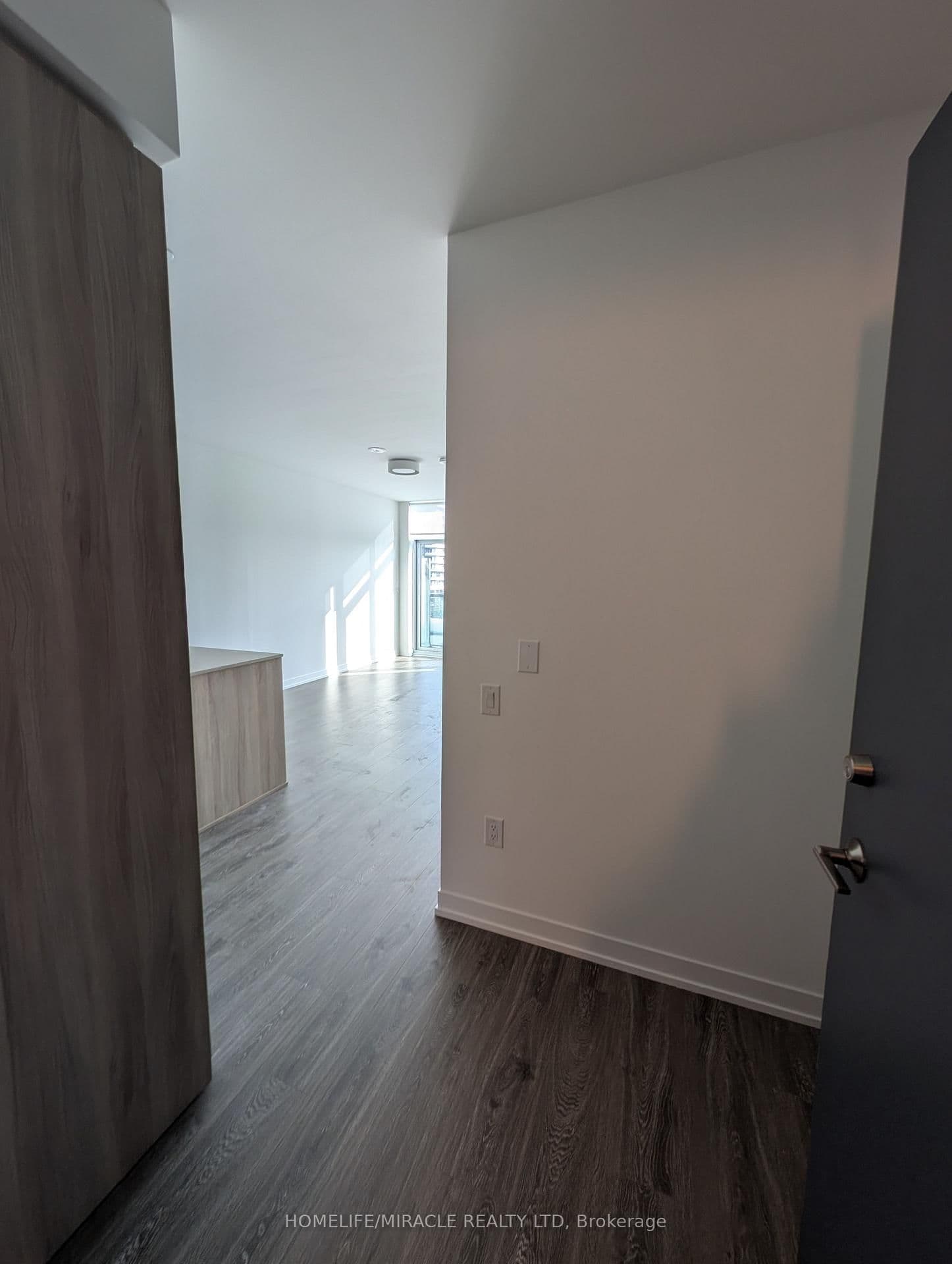 2485 Eglinton Avenue W, Unit 718 thumbnail 2