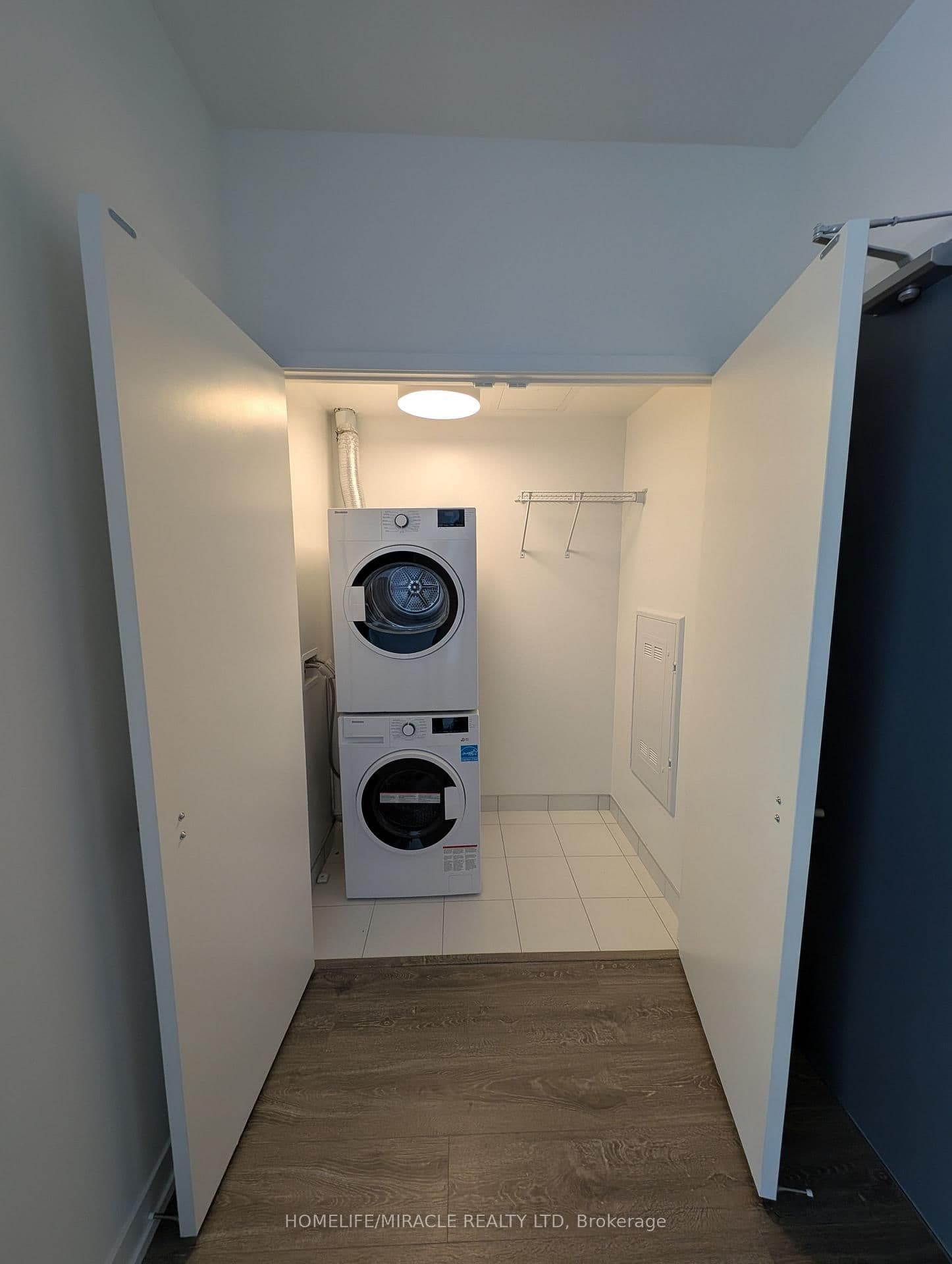 2485 Eglinton Avenue W, Unit 718 thumbnail 5