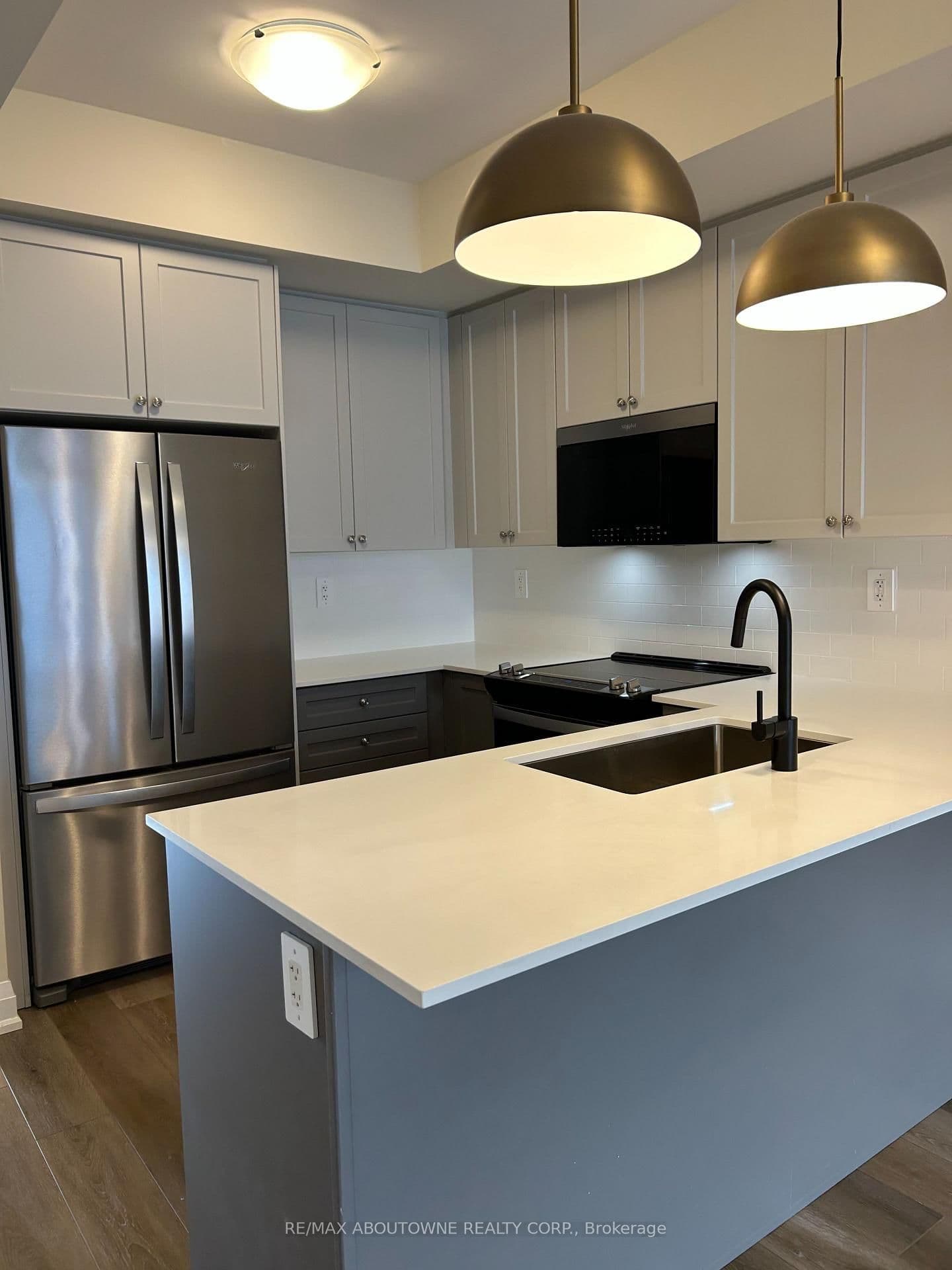 1581 Rose Way, Unit 106 thumbnail 8