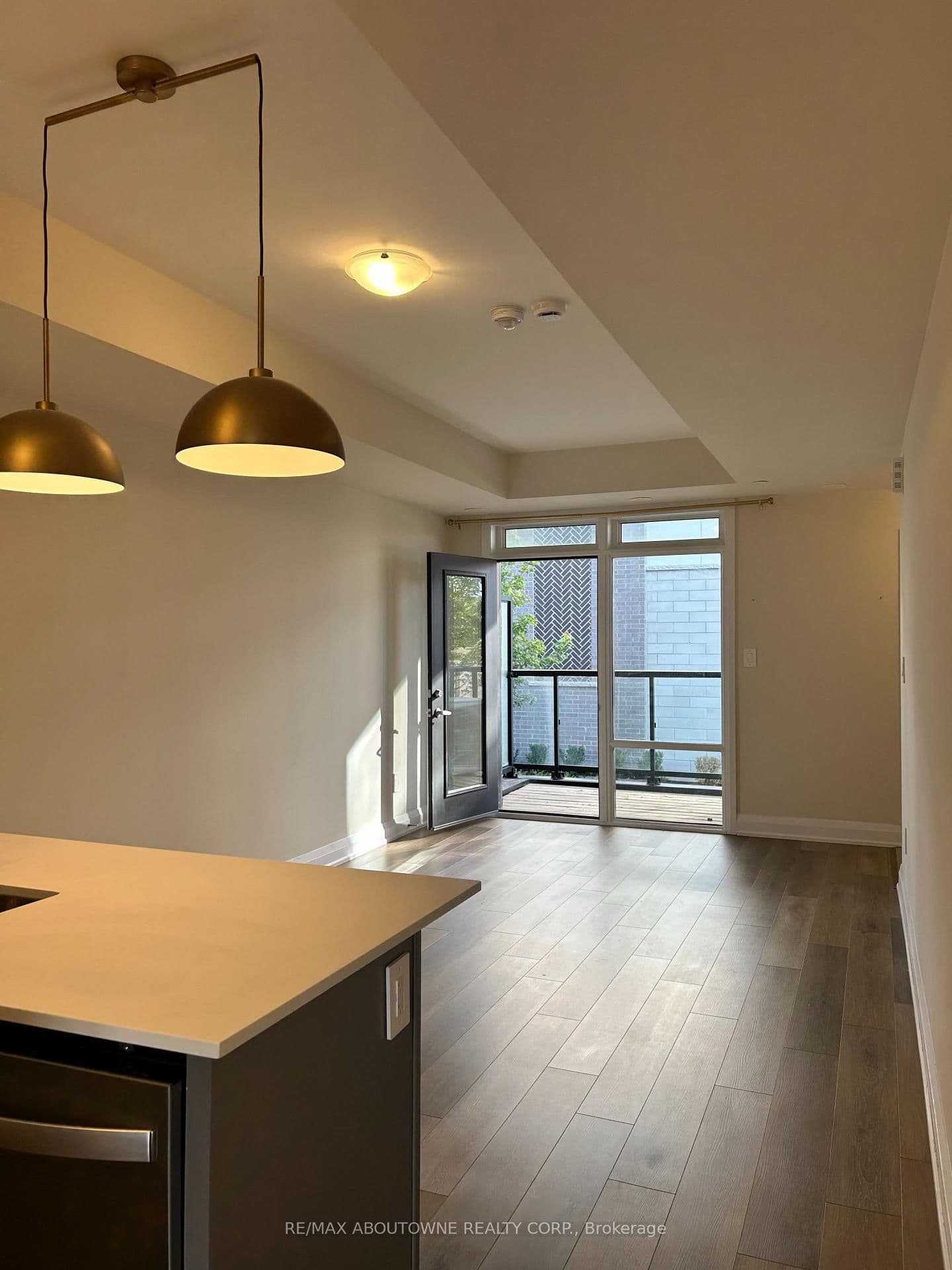 1581 Rose Way, Unit 106 thumbnail 9