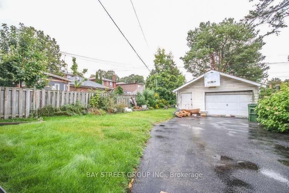 358 horner Avenue, Unit Upper thumbnail 12