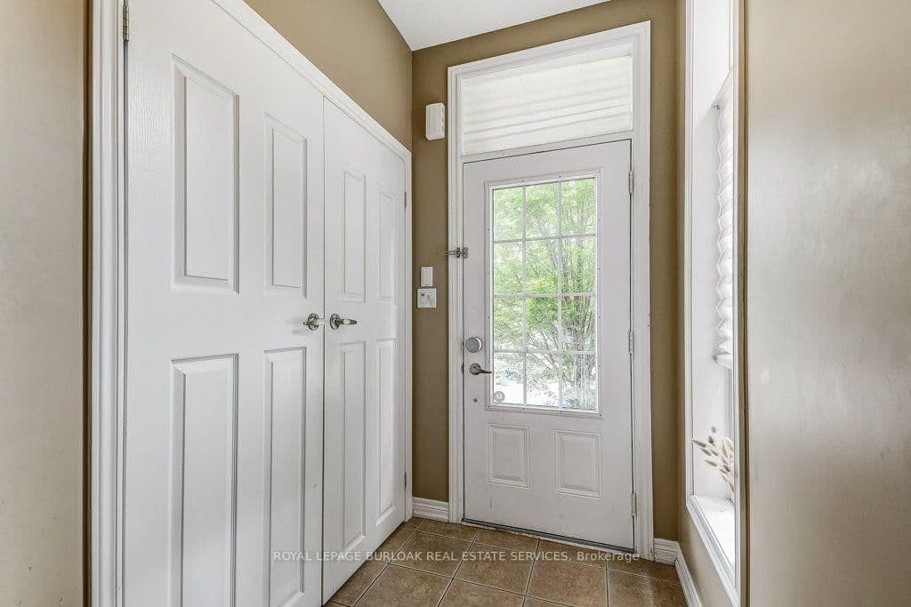 4165 Upper Middle Road, Unit 13 thumbnail 4