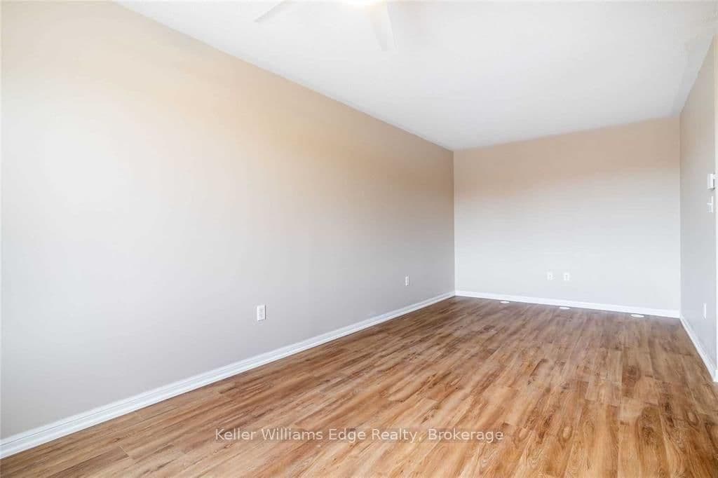 3115 Stornoway Circle thumbnail 5