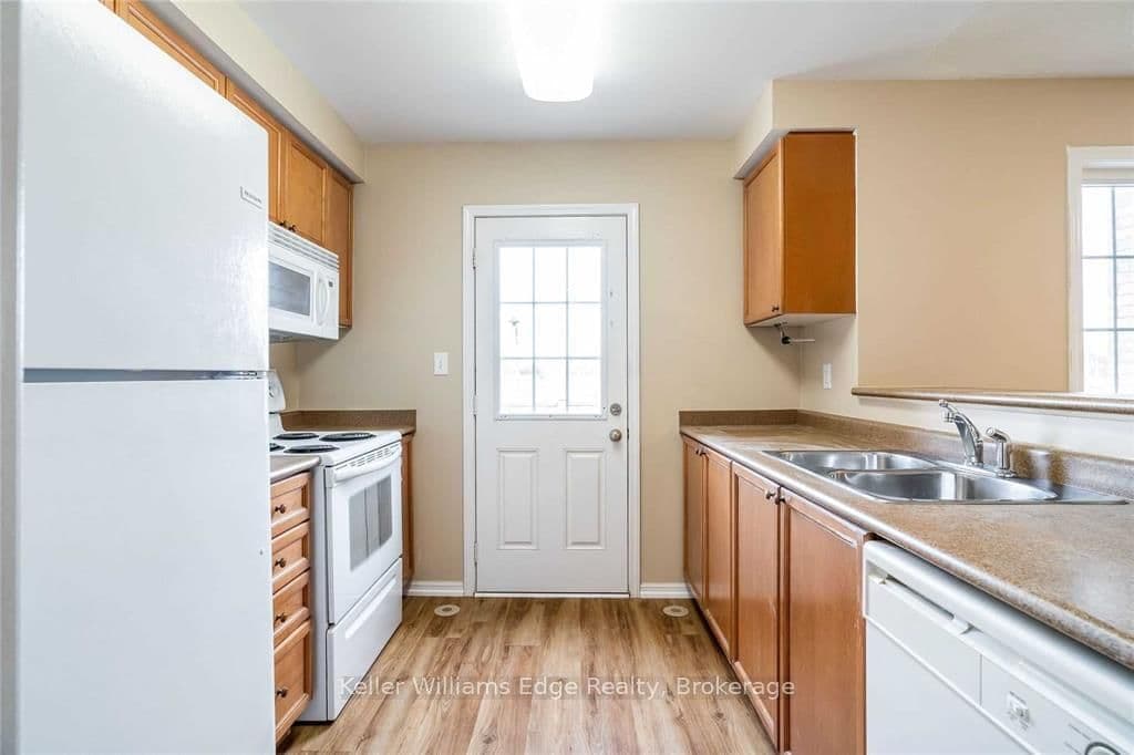 3115 Stornoway Circle thumbnail 8