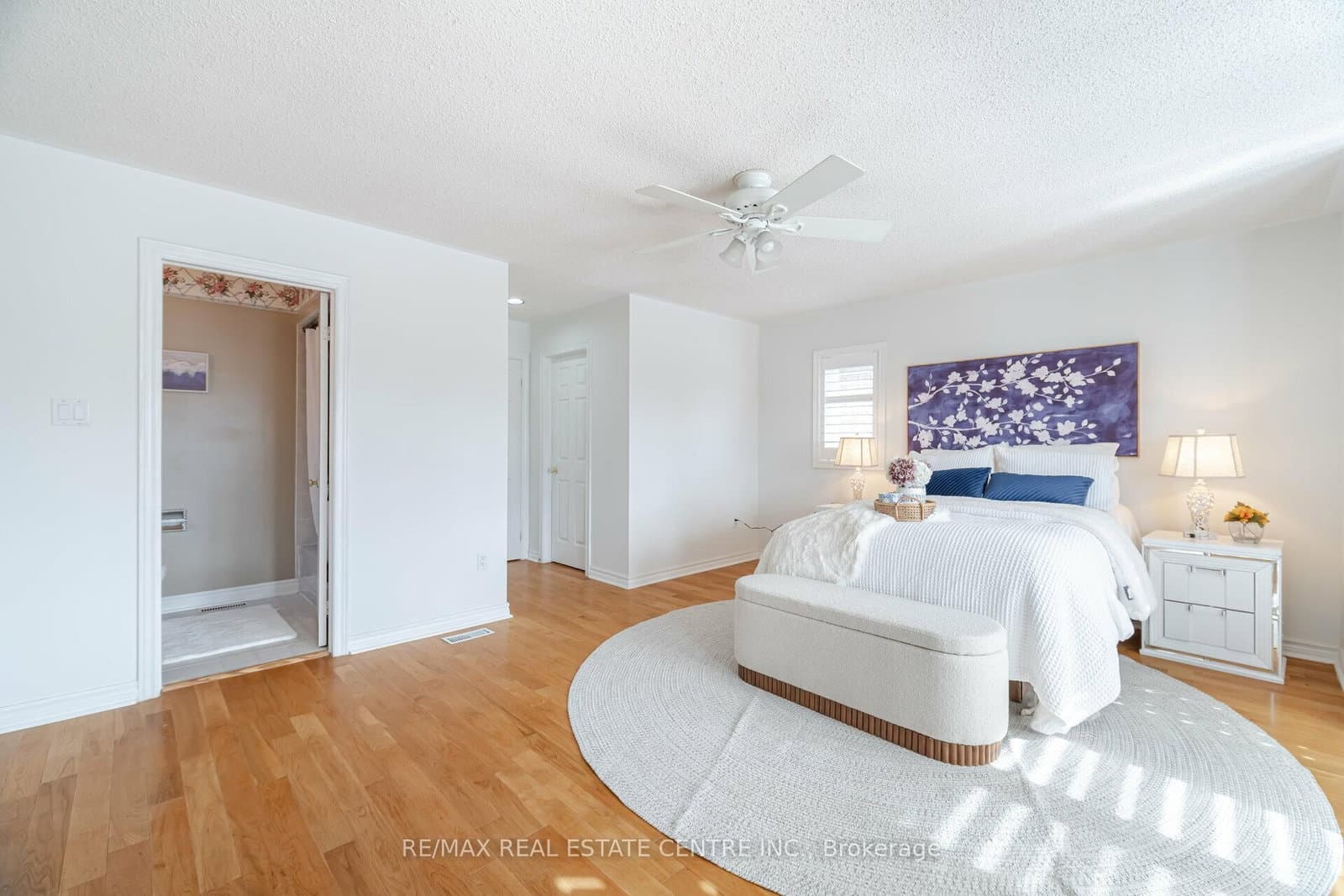 2485 Strathmore Crescent N thumbnail 28