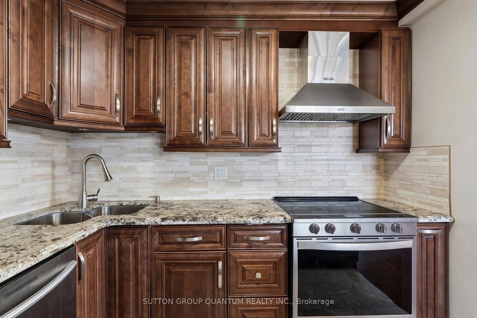 2345 Confederation Parkway, Unit 802 thumbnail 3