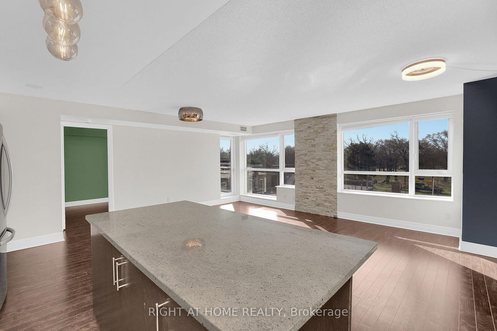 20 Gothic Avenue, Unit 308 thumbnail 4