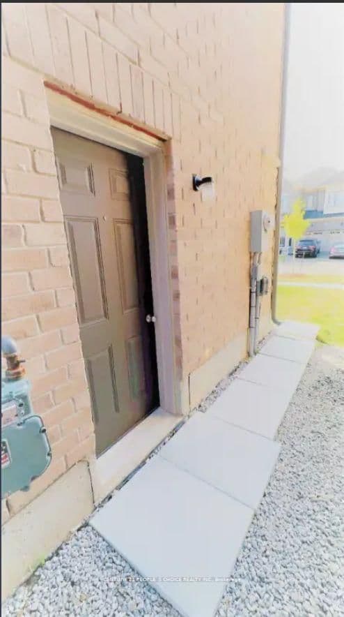 3 Aldenham Street, Unit 2 thumbnail 14