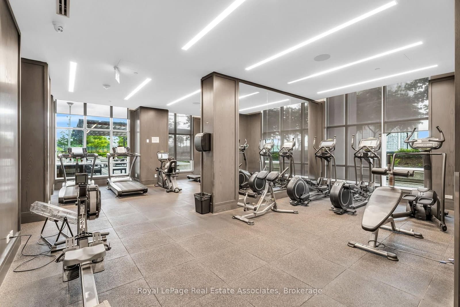 9 Mabelle Avenue, Unit 3019 thumbnail 15