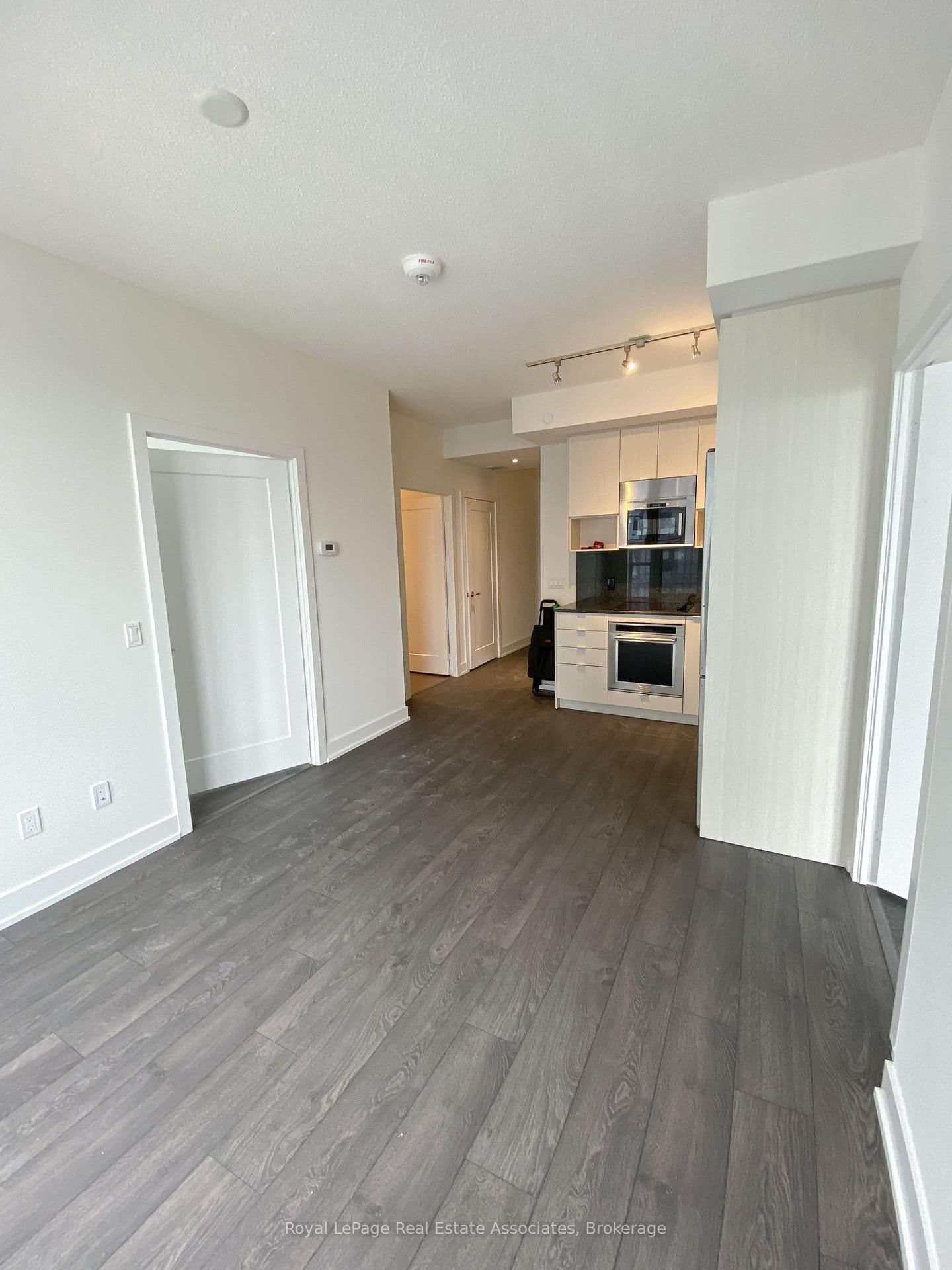 7 Mabelle Avenue, Unit 3101 thumbnail 5