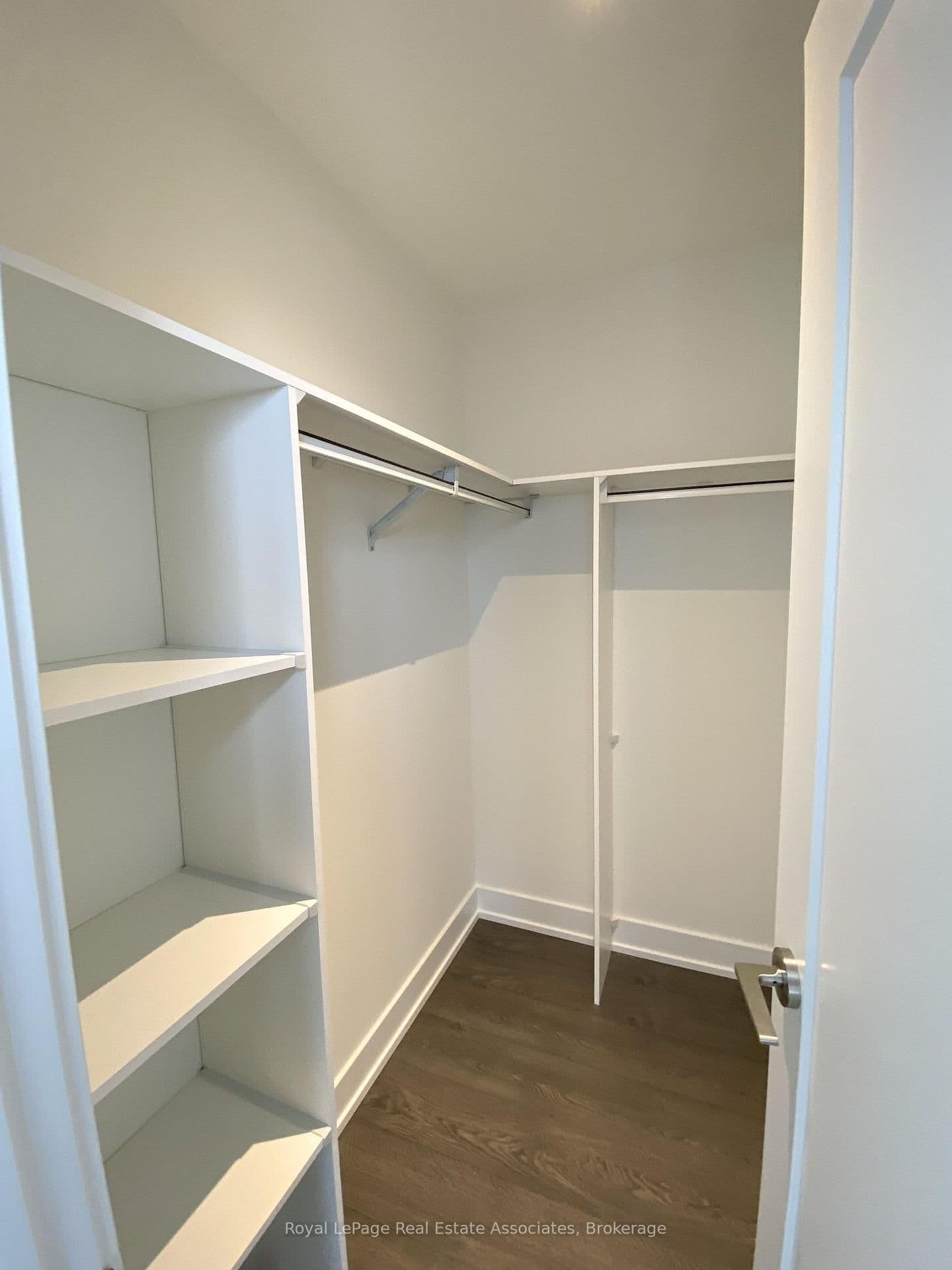 7 Mabelle Avenue, Unit 3101 thumbnail 9