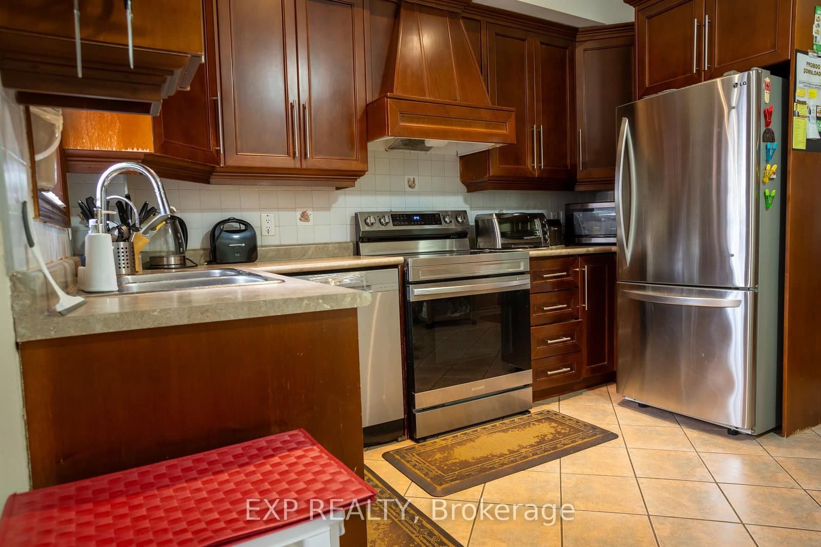 971 Lansdowne Avenue thumbnail 8