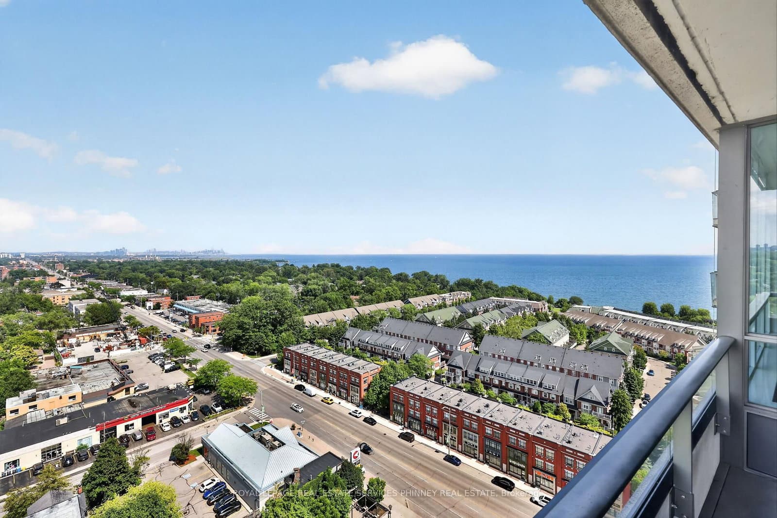 1 Hurontario Street, Unit 1705 thumbnail 2