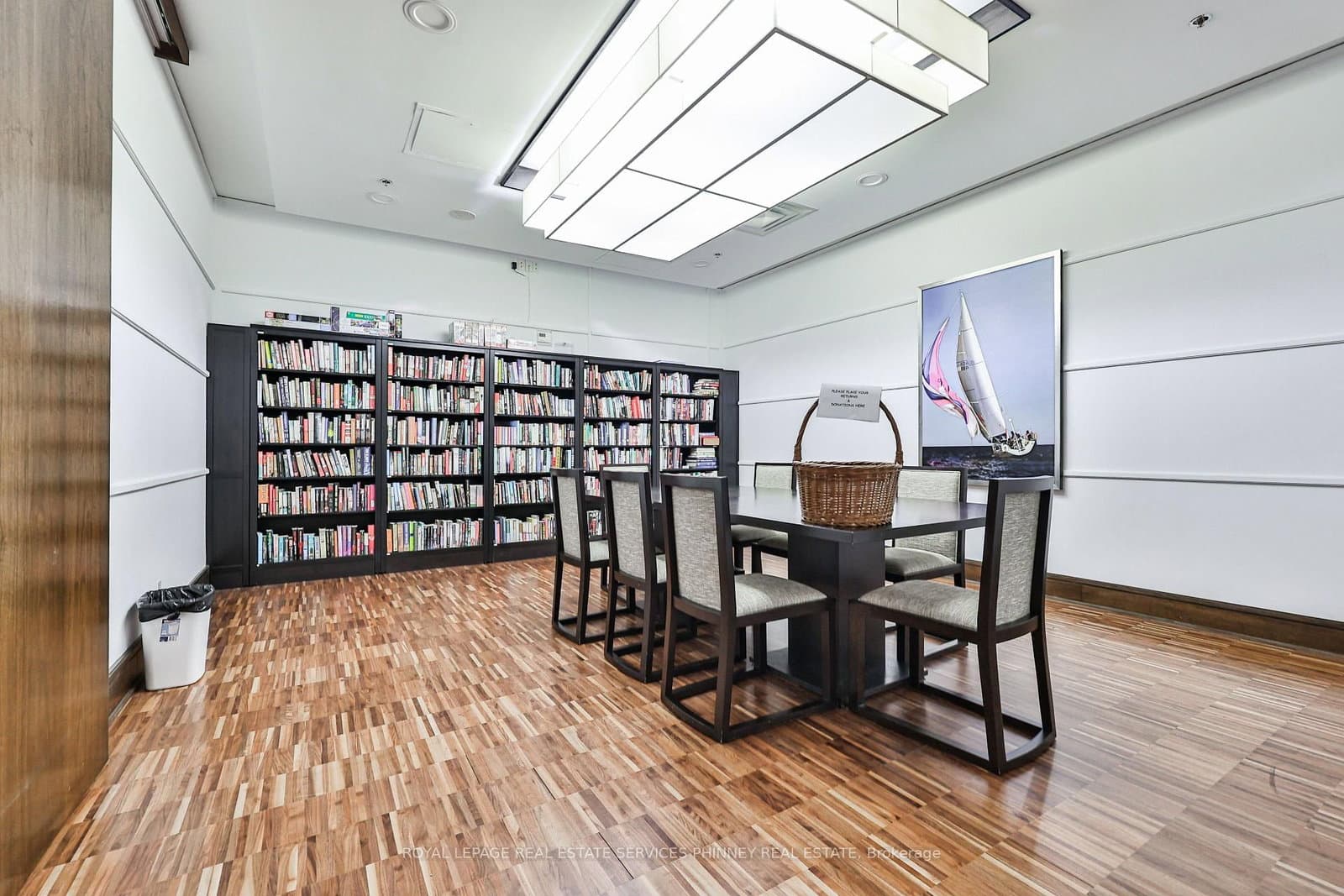 1 Hurontario Street, Unit 1705 thumbnail 27
