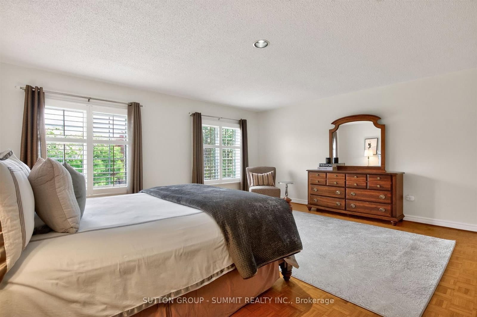 5308 MIDDLEBURY Drive thumbnail 31